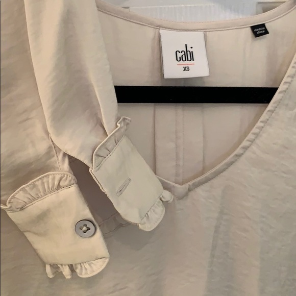 Cabi classic blouse XS. Great condition. - Picture 3 of 5